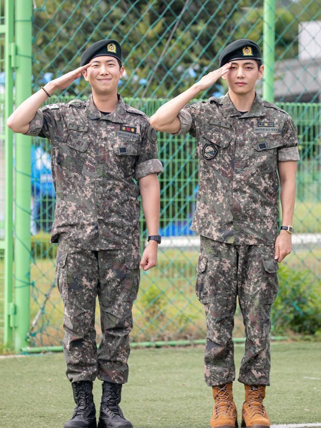 JinBase_'s tweet photo. Welcome back, welcome home, Namjoon and Taehyung!☺️💗 https://t.co/QpHQoEqd6p