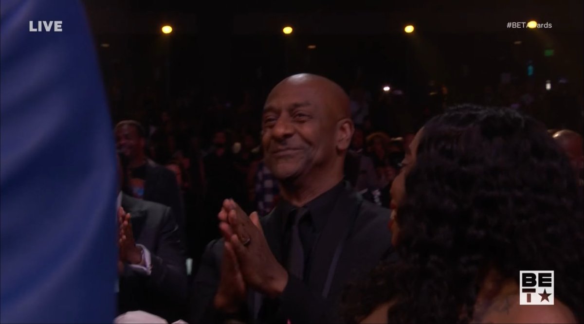 Maybe: Travis tweet media