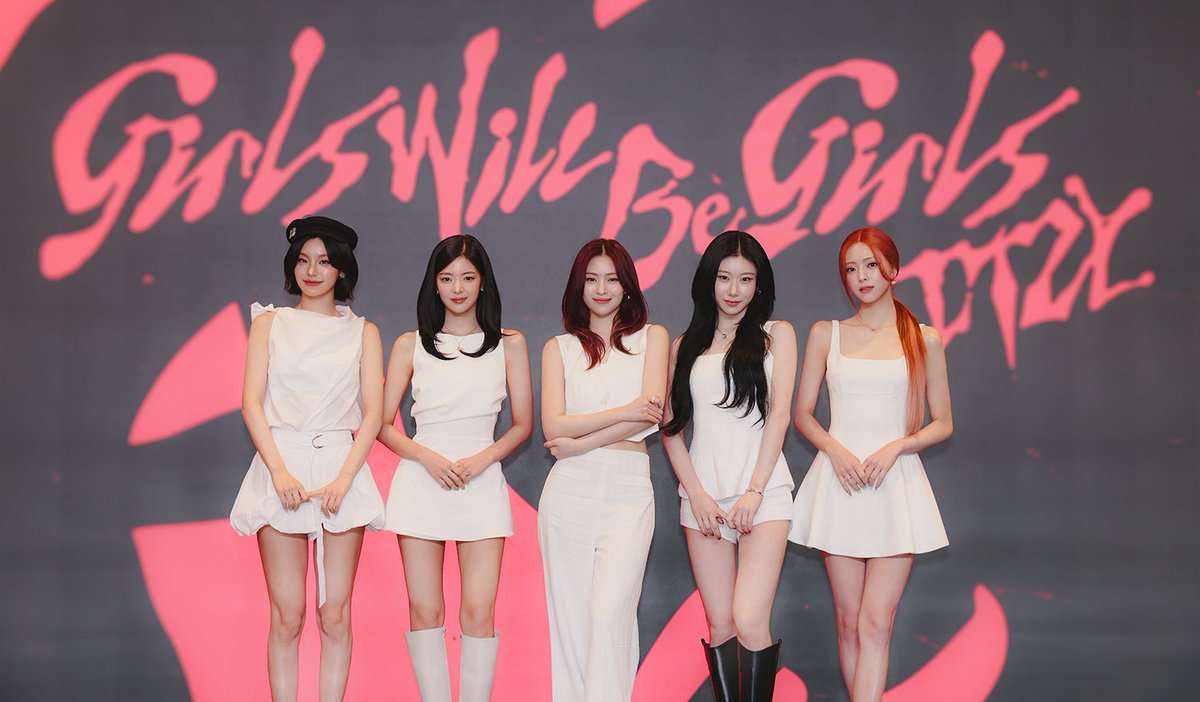Chaeryeong. tweet media