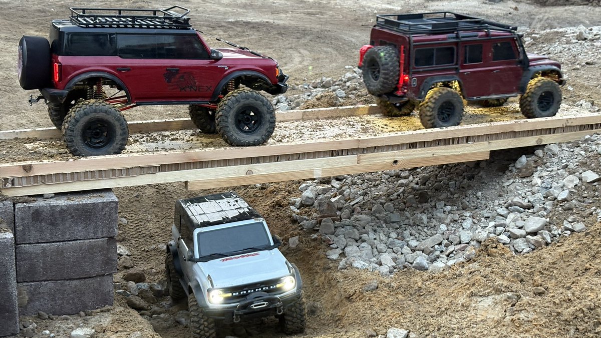 zachary3dprints's tweet image. This weekend we have had a lot of fun with our @Traxxas RC’s, in the mean time thinking which things I can 3D print for them… did see some great things that might be interesting… but it needs to be sturdy enough to handle impacts!
Some picture of the fun we had