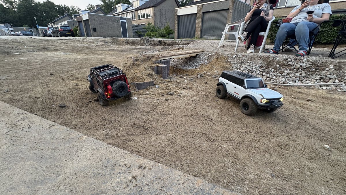 zachary3dprints's tweet image. This weekend we have had a lot of fun with our @Traxxas RC’s, in the mean time thinking which things I can 3D print for them… did see some great things that might be interesting… but it needs to be sturdy enough to handle impacts!
Some picture of the fun we had
