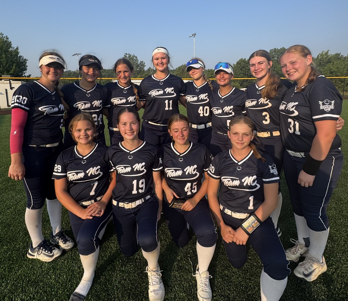 Day 1 <a href="/bownet/">Bownet</a> Sweet 16 Invitational is a wrap. Finished 2-1 on the day to place 2nd in our pool.

Select Fastpitch National (KS) - 👎🏼
Nebraska Gold National (NE) - ✅
Lady Dukes Premier (IN)- ✅

Bracket play starts tomorrow morning at 9:00 CT against Impact Caymol National(GA).