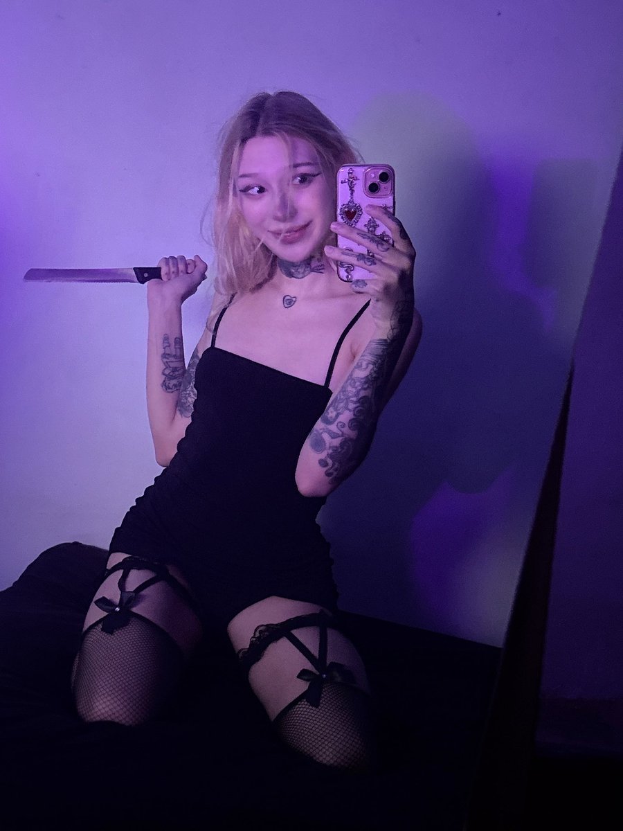 kouroyun's tweet photo. Can I run after you? I love you!!!

#transgender #trans #tgirl #mtf #transwoman #anime https://t.co/qC53rhQx5G