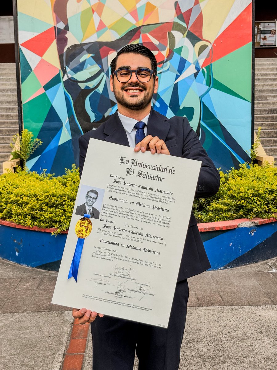 teto_492's tweet image. Oficialmente especialista en Medicina Pediátrica!!! 💙👶🏻 I gave my blood, sweat and tears for this! #Peds