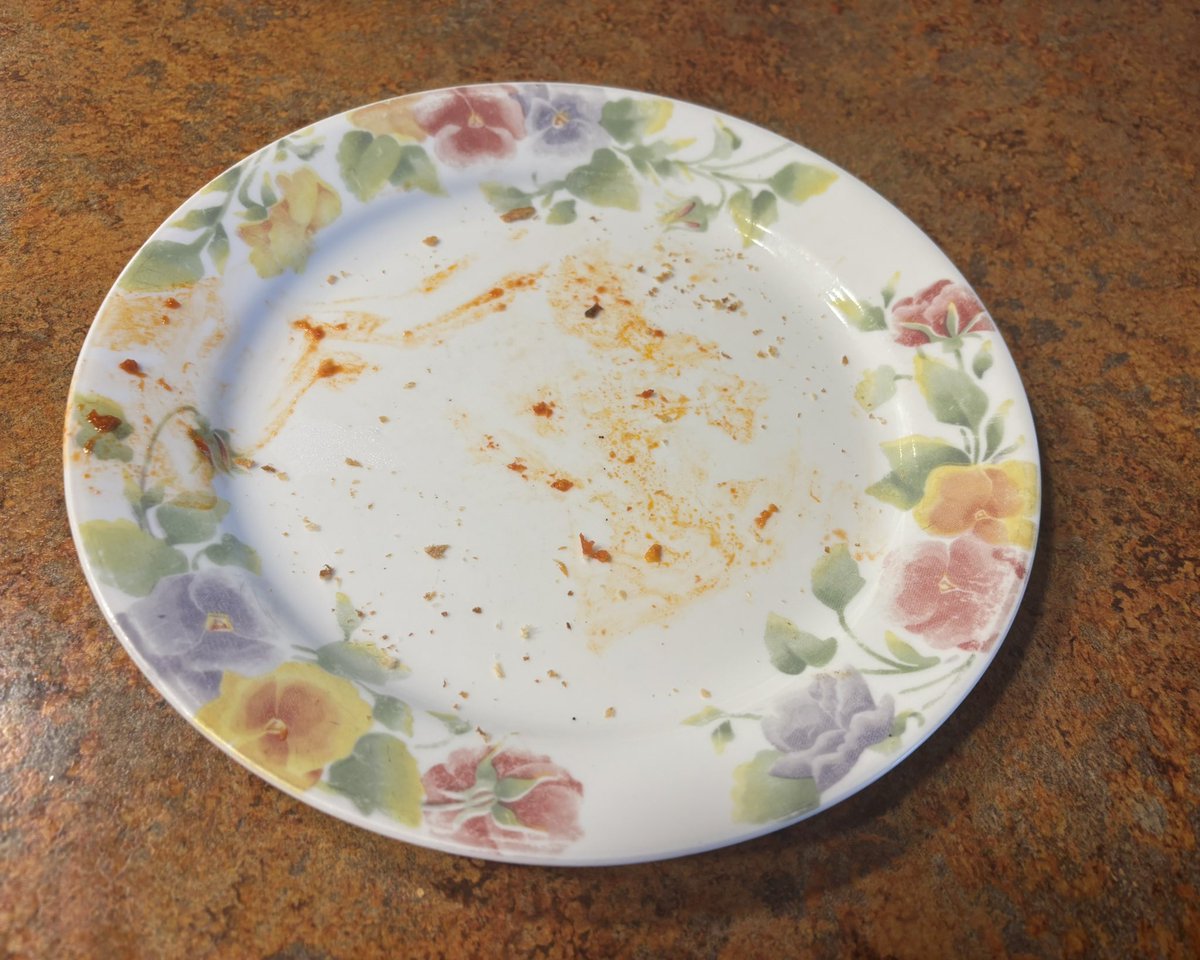 Ski_Scribe's tweet image. #MeatballSub
Hoagie roll didn’t hold up to the sauce, but the “homemade sauce“ was pretty damn good and the Havarti cheese was a nice touch also!
#ChezWilczewski #CleanPlateClub