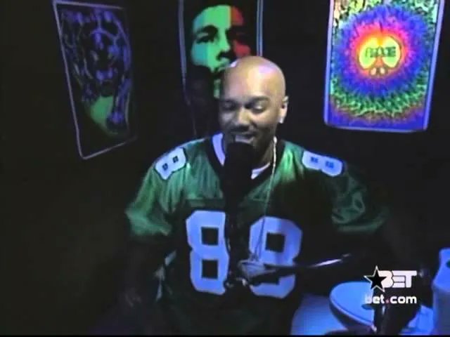 There are TV shows, and there are cultural institutions. Rap City was the latter.

Whether you were around for it or just know the clips online—tap in, reminisce, and let's talk about it. #BETAwards 

READ HERE:

snobhop.substack.com/p/the-legacy-o…