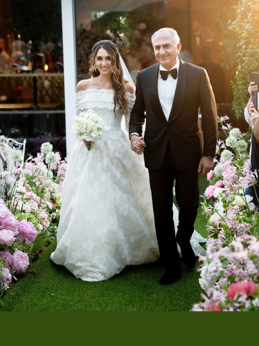 A Set of Three Original AP Press Photos of Iran King Pahlavi II Wedding  Ceremony, 1959 for sale at auction on 27th September | Bidsquare, image size:900x1200