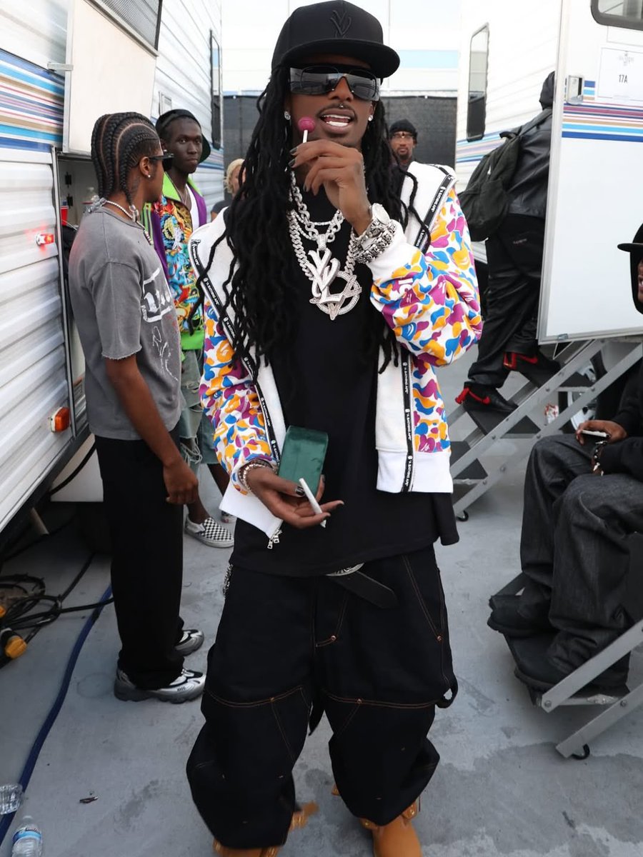 STRAPPED! tweet media