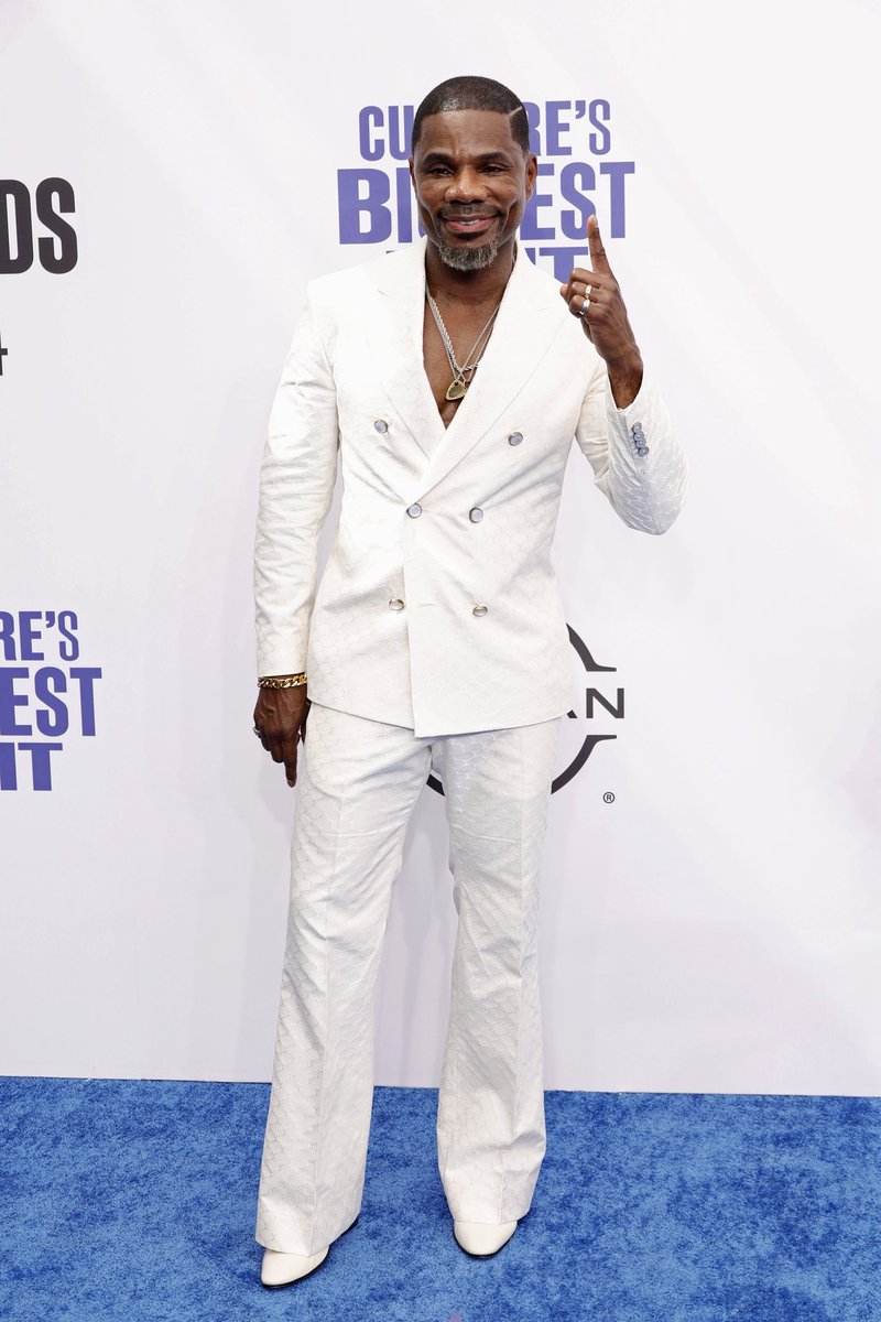 99Jams's tweet image. “This is my First BET AWARD [And it’s a Gospel one]…” ~GloRilla 

Congrats to @GloTheofficial, @kirkfranklin &amp;amp; #MaverickCity, winners of The Bobby Jones BEST Gospel/Inspirational for their collabo, “Rain Down On Me!”

#BETAwards | #CulturesBiggestNight | #BET 

📸: Getty Images
