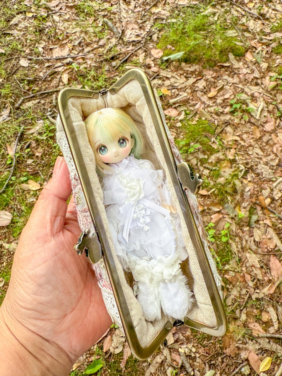 「おうちに帰るよー✨🏠」とポーチに入ってもらう時には、うさ耳カチューシャを外します。お顔に当たらないように、そっと足元に☺️🐰
#シュガーカップス