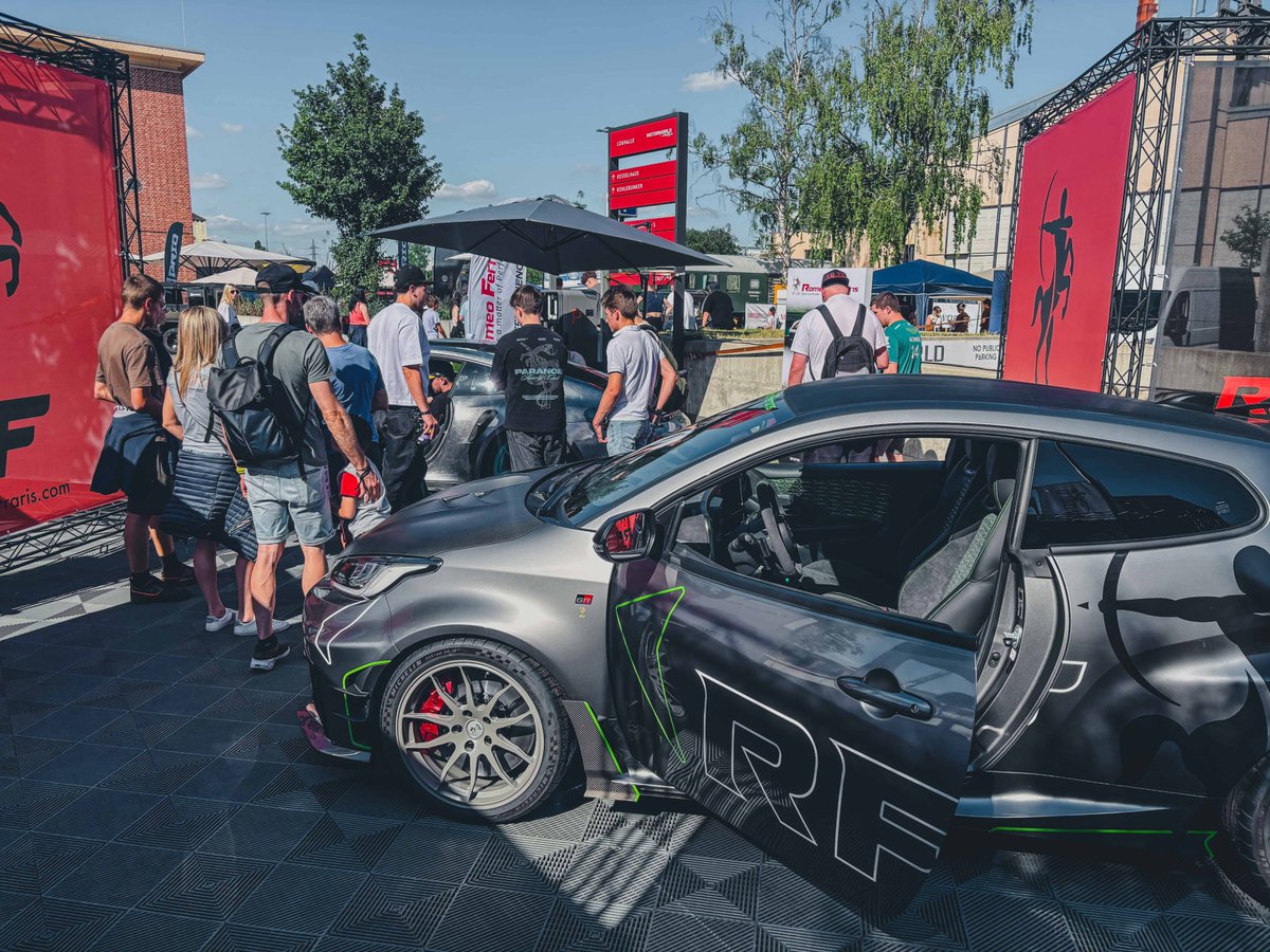 RomeoFerraris's tweet photo. La Romeo Ferraris ha preso parte durante il weekend del 30 maggio e 1 giugno 2025 al MYLE25, nell’edizione di Monaco di Baviera.
.
Leggi di più: https://t.co/8U4wx2WqA3
.
#romeoferraris #porsche992turbos #yaris #toyotayarisgryumi #porschevelos https://t.co/Xl7iYd16m2
