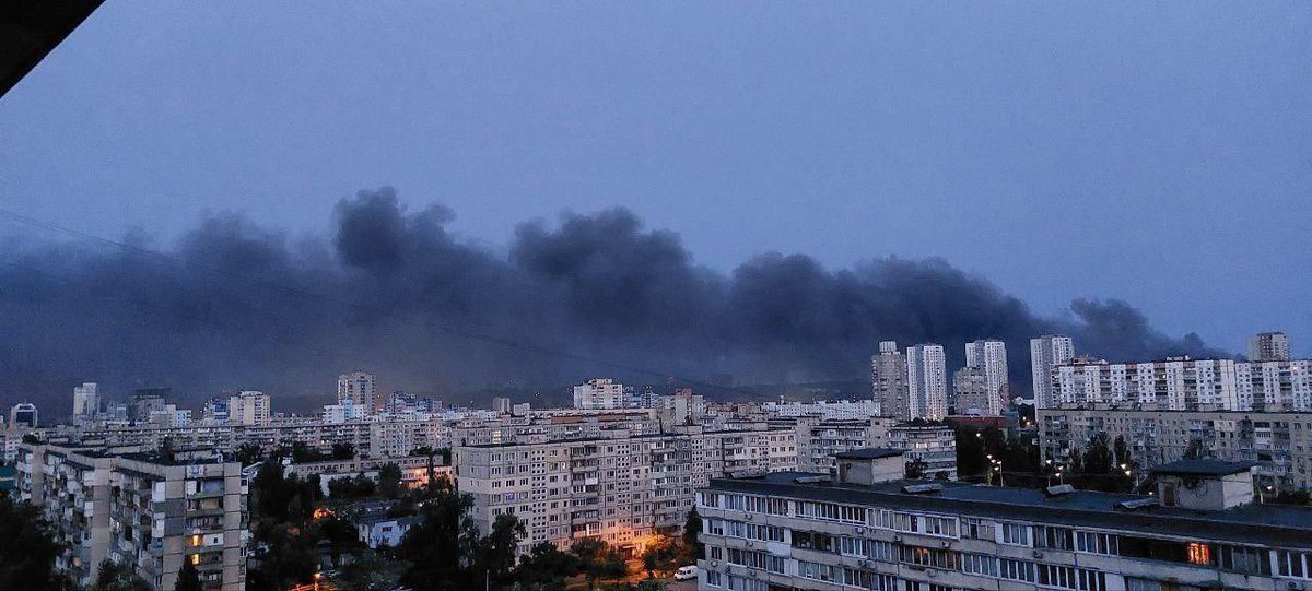 Oleksandr Mykhed (@mykhed_o) on Twitter photo Kyiv. Today. The biggest attack of one could imagine. 2,5 hours of shahed attack with constant explosions everywhere. It felt like a nightmare. 
Russia is killing and demolishing our country in this genocide. 
Dear world, please, wake up. Kyiv. Today. The biggest attack of one could imagine. 2,5 hours of shahed attack with constant explosions everywhere. It felt like a nightmare. 
Russia is killing and demolishing our country in this genocide. 
Dear world, please, wake up.