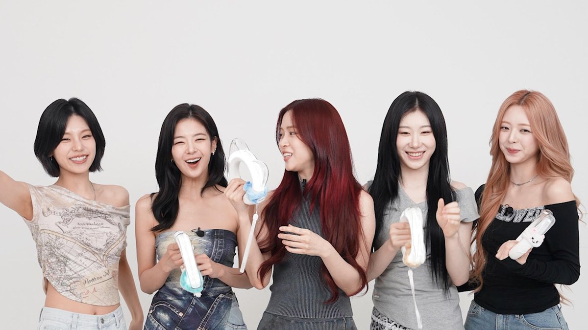 ITZYofficial's tweet photo. ITZY “Girls Will Be Girls” Cheer Guide
https://t.co/EYFlJy0jBG

황예지! 최지수! 신류진! 이채령! 신유나! 있지!
Girls girls girls ggggirls🌟

#ITZY #MIDZY @ITZYofficial
#ITZY_GirlsWillBeGirls
#ITZY_GWBG https://t.co/GqOdY4CLyM