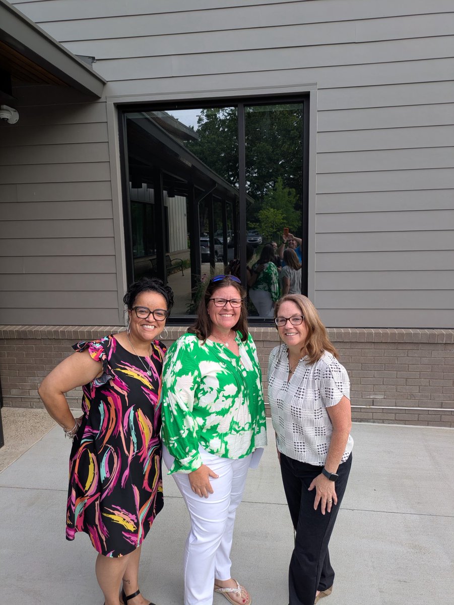 Carla Baptista Tavares (@ctavares_20) on Twitter photo Celebrating June’s Town of Wendell Student & Staff of the Month, our very own <a href="/lakemyra/">Lake Myra Elementary</a>’s #TOY2025, Ms. Wall! <a href="/LilMasterpieces/">Kristan Wall</a> <a href="/WendellMayor/">Mayor Virginia Gray</a> Celebrating June’s Town of Wendell Student & Staff of the Month, our very own <a href="/lakemyra/">Lake Myra Elementary</a>’s #TOY2025, Ms. Wall! <a href="/LilMasterpieces/">Kristan Wall</a> <a href="/WendellMayor/">Mayor Virginia Gray</a>