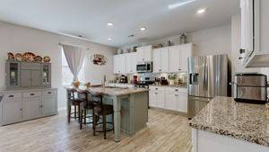 Ryan615Taylor's tweet photo. ✨ Dream Home Alert! ✨

204 Princeton Dr, Lebanon
4 beds | 3 baths | 3,002 sq ft
Chef’s kitchen, fresh LVP floors, huge closets, screened porch &amp; spa-like primary bath!

Open House Sat &amp; Sun, 2–4 PM!
Tour now: https://t.co/jI4LV65Wo0
#LebanonTN #OpenHouse https://t.co/mDRKxvVJxh