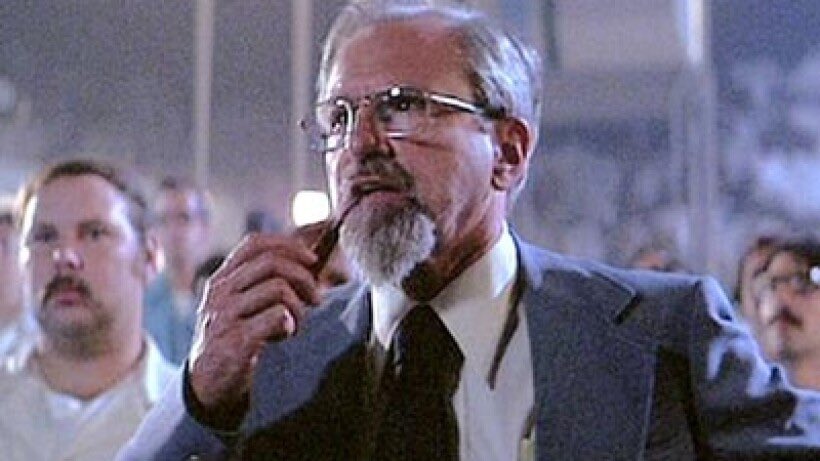 ProjectStarPath's tweet image. Dr. J. Allen Hynek went from being hired to explain away UFO sightings for Project Blue Book to complete believer in the Phenomenon. His classification system for close encounters (CE) is still used today.
CE1: Visual sighting within 500 feet
CE2: Physical evidence left behind…