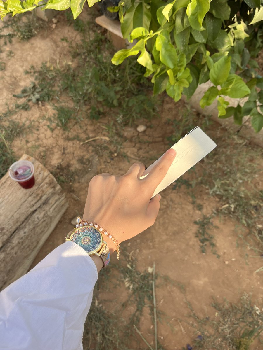 de9iill's tweet photo. ليس كل إبتعاد كره احياناً نبتعد
          لأننا احببنا بصدق . https://t.co/gdGYxqIaAV