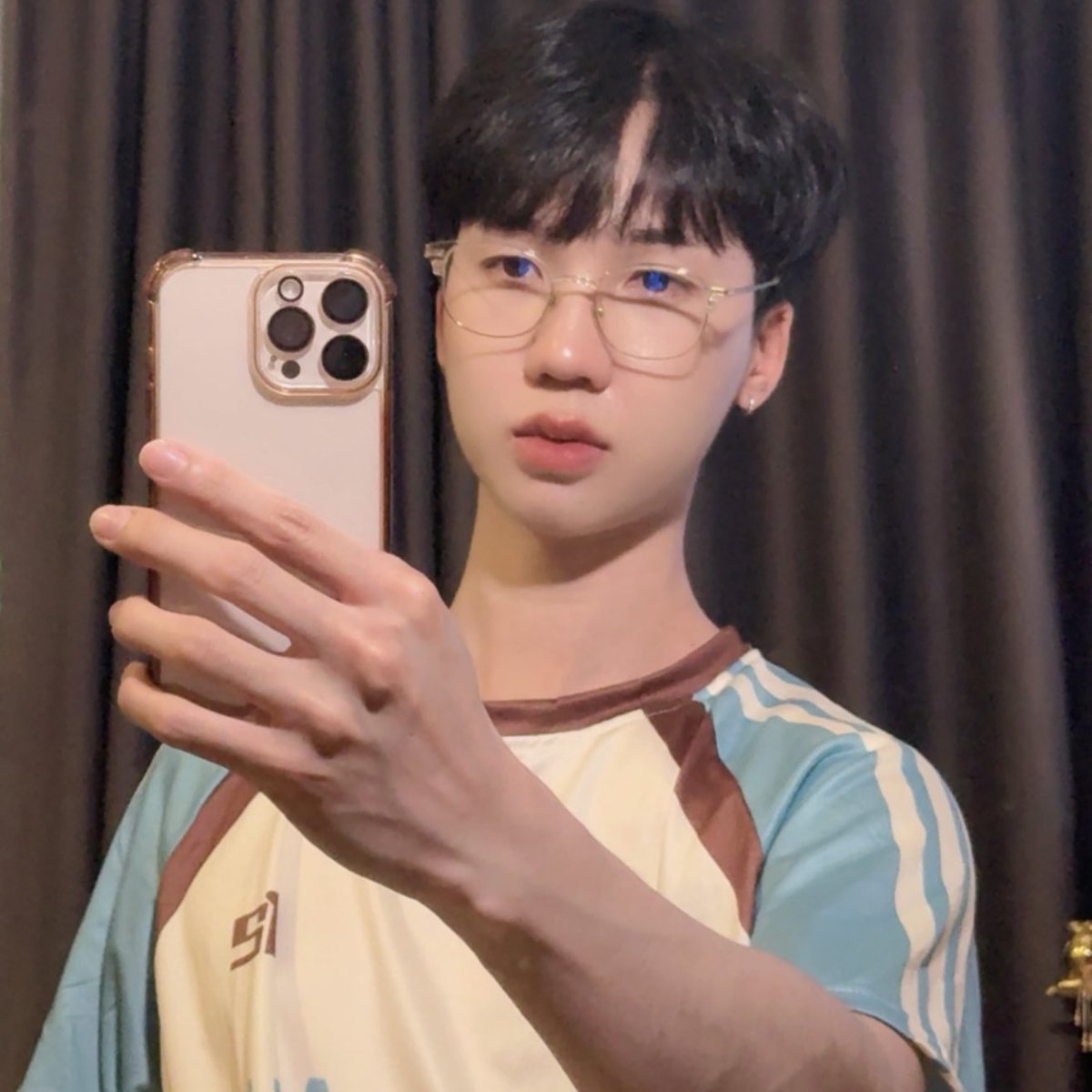 ลูกอม tweet media