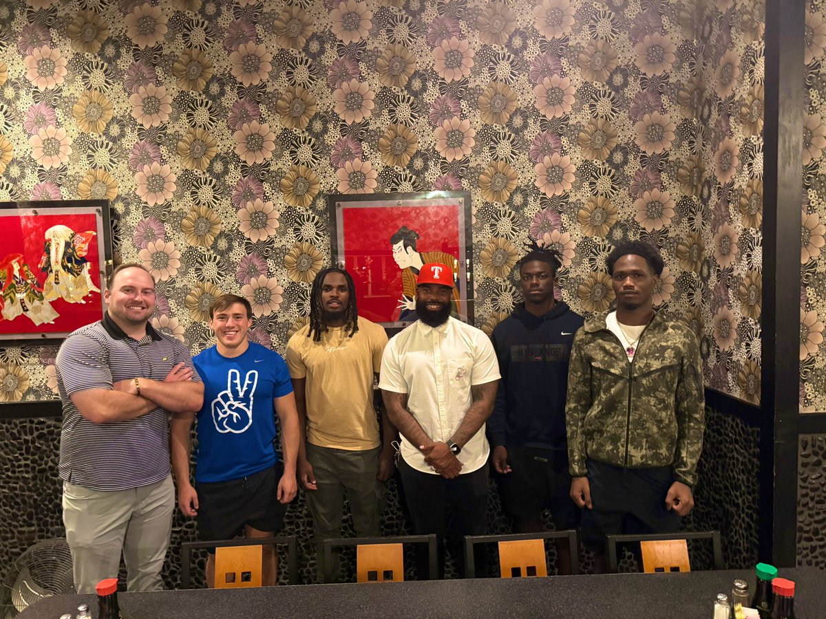 Coach 🏈 Foster 🩸 (@coachfoster_) on Twitter photo Great Dinner With The Fellas
🍤🥩🍗🦞 🍣🍚
Love Exposing Them To New Things
Exposure Leads To Expansion
<a href="/Derrick_mcfall0/">Derrick “Zero” Mcfall</a> <a href="/Cjrarri24/">Rarri</a> <a href="/zach_football2/">zach hernandez</a> <a href="/Dramekco7/">5starr_chunky✨</a> <a href="/CoachKyleCooper/">Kyle Cooper</a> Great Dinner With The Fellas
🍤🥩🍗🦞 🍣🍚
Love Exposing Them To New Things
Exposure Leads To Expansion
<a href="/Derrick_mcfall0/">Derrick “Zero” Mcfall</a> <a href="/Cjrarri24/">Rarri</a> <a href="/zach_football2/">zach hernandez</a> <a href="/Dramekco7/">5starr_chunky✨</a> <a href="/CoachKyleCooper/">Kyle Cooper</a>