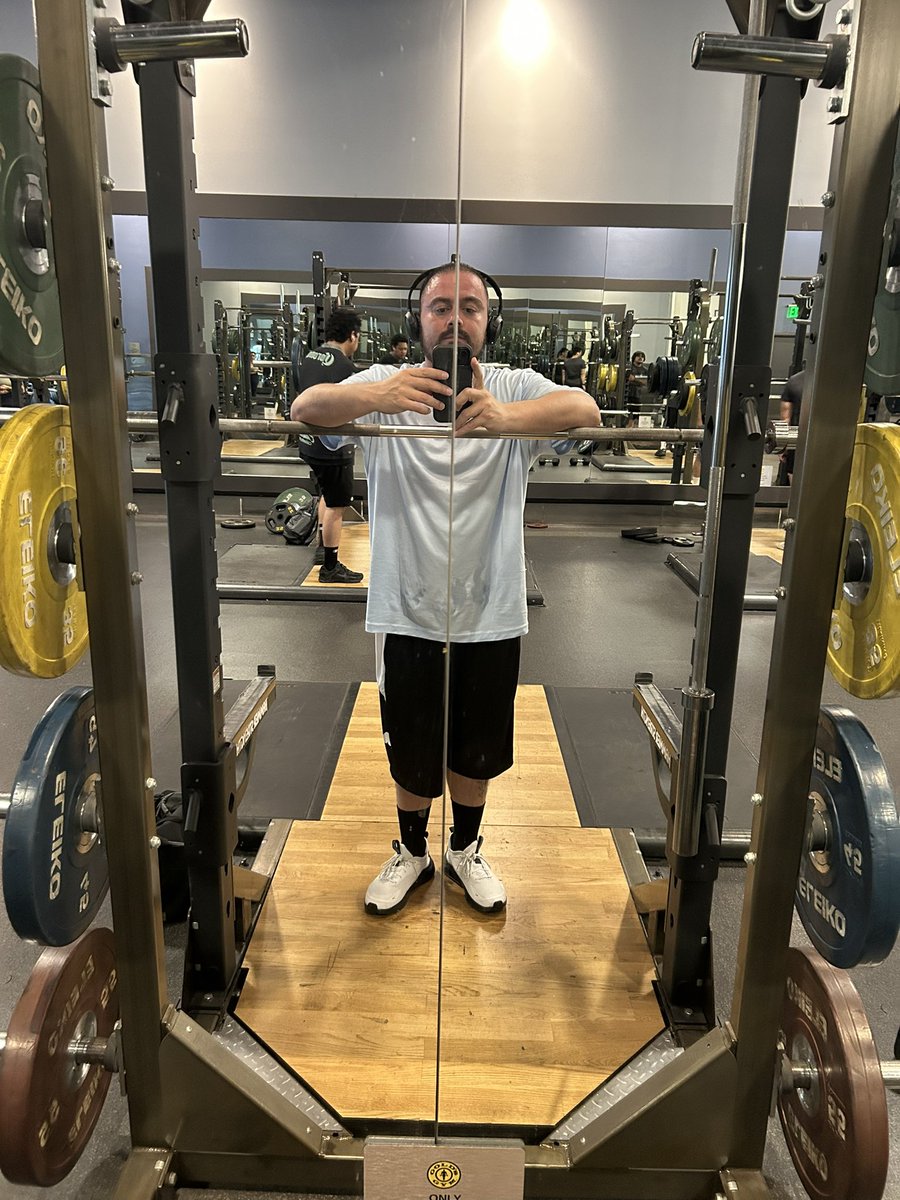 Nick_Van_Excel9's tweet image. You can fix a broken mirror, but you can still see the cracks in that MFer #CrackisWhack