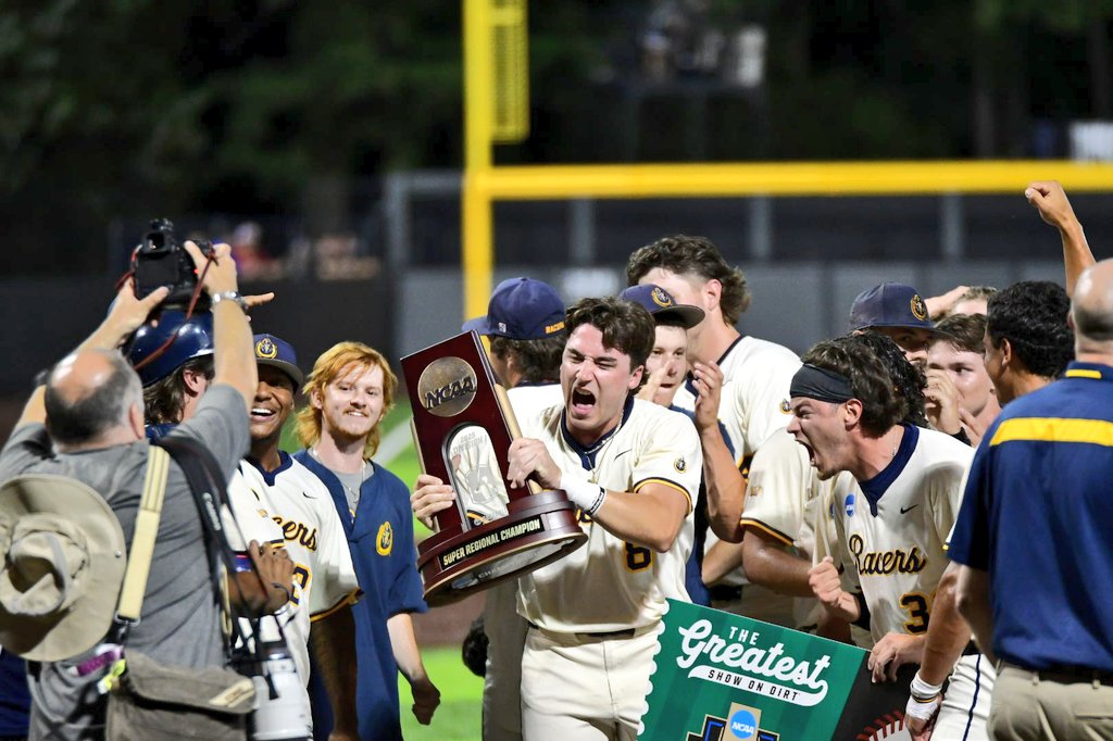 Aaron Fitt tweet media