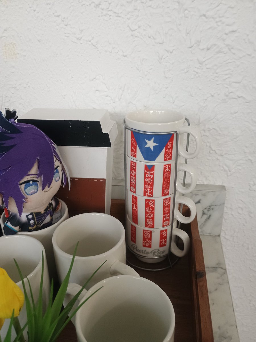 Dallieart's tweet photo. The view was also amazing. There's a big cross you can see from the window (it's hard to see in this photo but don't worry, we got a closer look later)
those teacups were so cute we went and bought ourselves a set. ☕#Hakkitos #PoncePR https://t.co/1Z73p08T7S
