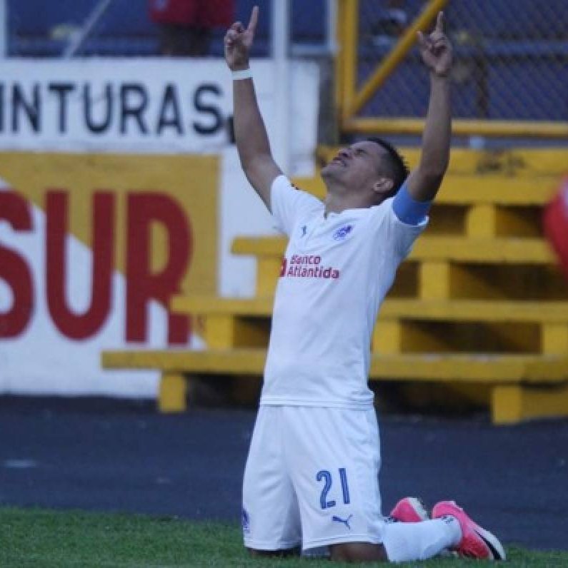 Feliz cumpleaños, matador. <a href="/rrojasl/">Roger Rojas Lazo</a>