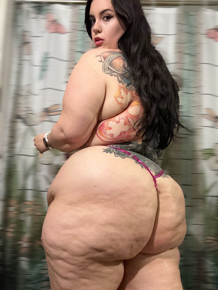 I love it when y’all buy me tiny outfits off my wishlist, 💗💞