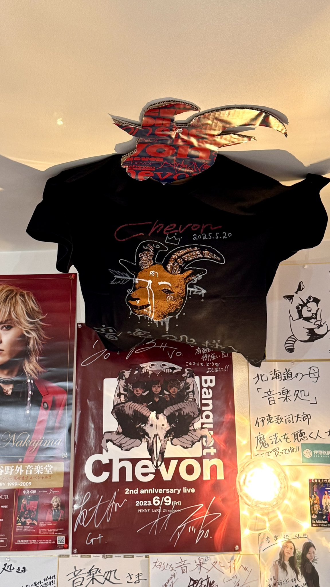 Chevon ステッカー+アルバム サイン入り Chevon ステッカー+アルバム