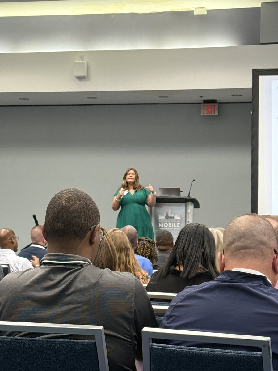 Emily Freeland (@emilykfreeland) on Twitter photo So great to have the opportunity to hear <a href="/AllysonApsey/">Allyson Apsey</a> speak on Unlocking YOUR Excellence <a href="/clasleaders/">CLAS</a> today. Principals Matter! It was a packed house for both sessions. #WhatMakesAGreatPrincipal #CLSinspires <a href="/CreativeLdrSol/">Creative Leadership Solutions</a> So great to have the opportunity to hear <a href="/AllysonApsey/">Allyson Apsey</a> speak on Unlocking YOUR Excellence <a href="/clasleaders/">CLAS</a> today. Principals Matter! It was a packed house for both sessions. #WhatMakesAGreatPrincipal #CLSinspires <a href="/CreativeLdrSol/">Creative Leadership Solutions</a>