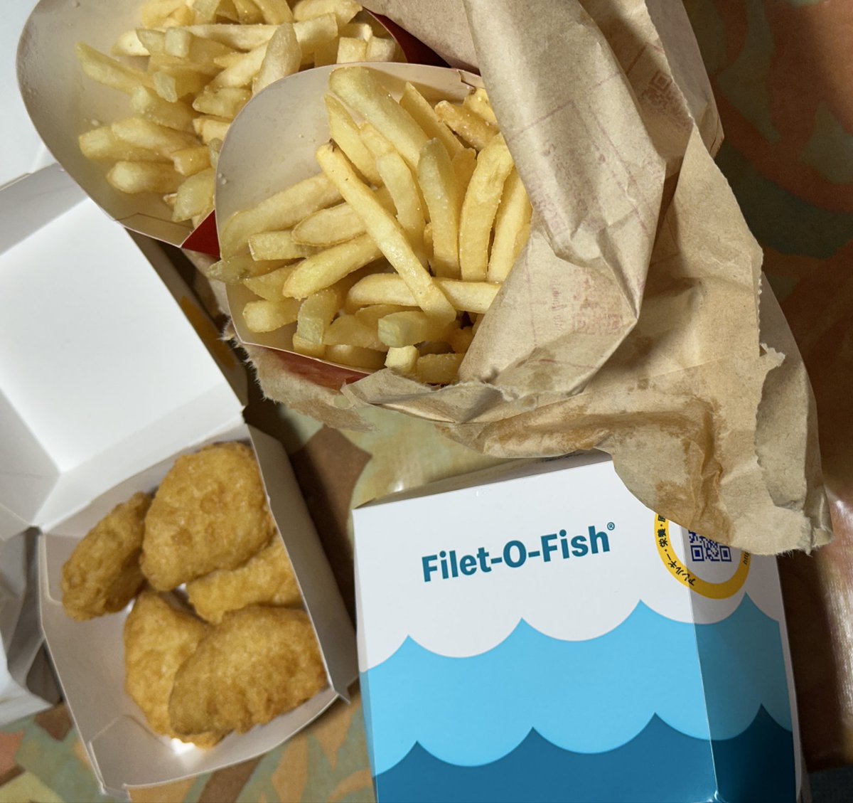 マクドナルドのドライブスルー - Search / X