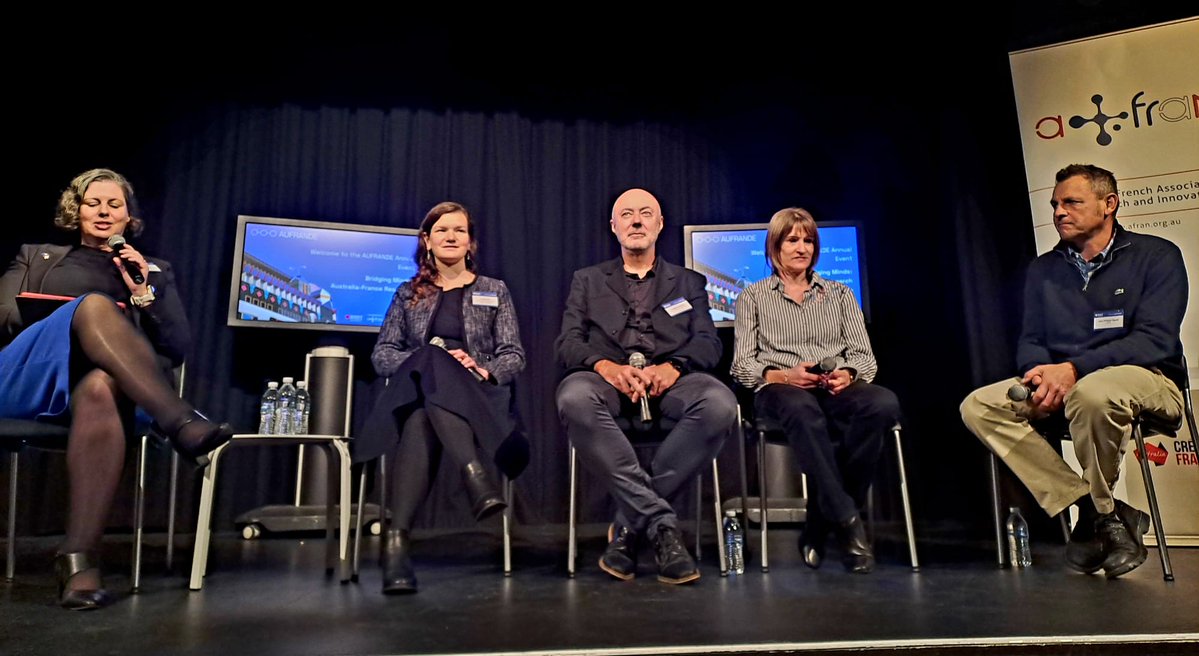 Honoured to have opened the 1st <a href="/aufrande/">AUFRANDE</a> event at <a href="/RMIT/">RMIT University</a> #Melbourne!  A unique EU co-funded 🇫🇷🇦🇺  training program connecting researchers &amp; businesses, fostering innovation and  partnership. 
<a href="/FranceAustralia/">France in Australia 🇫🇷 🇪🇺</a> - <a href="/DannyPearsonMP/">Danny Pearson MP</a> -  <a href="/BridgetVallence/">Bridget Vallence MP</a> - <a href="/VicGovAu/">Victorian Government</a> - <a href="/LordMayorMelb/">Lord Mayor of Melbourne – Nick Reece</a>