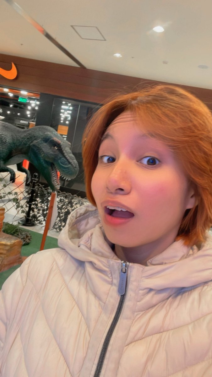 Dejé atrás mi estilo Laura Bozzo 🗣️

ahora a quien me parezco?