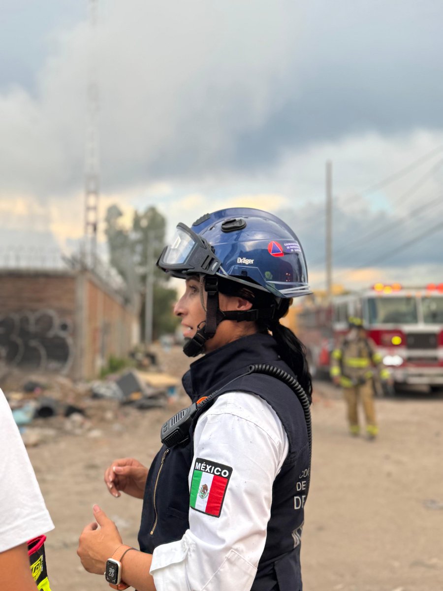 🔥 Incendio controlado 🟢

Controlado y sin riesgos a la población queda el incendio registrado al interior de instalaciones de subestación de energía eléctrica,  en la colonia La Piedad.

Se registró la quema de plástico envolvente de cable almacenado en el lugar...
(1/2)