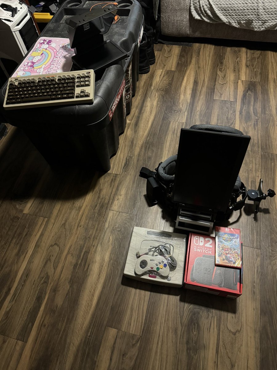 VeeGeeA (@veegeea_media) on Twitter photo Back in the lab. There’s lots of work to do. But <a href="/socalgamingexpo/">SoCal Gaming Expo</a> was a resounding success and I’m happy I took a shot believing in myself. KEEP IT MOVIN 🏃 Back in the lab. There’s lots of work to do. But <a href="/socalgamingexpo/">SoCal Gaming Expo</a> was a resounding success and I’m happy I took a shot believing in myself. KEEP IT MOVIN 🏃