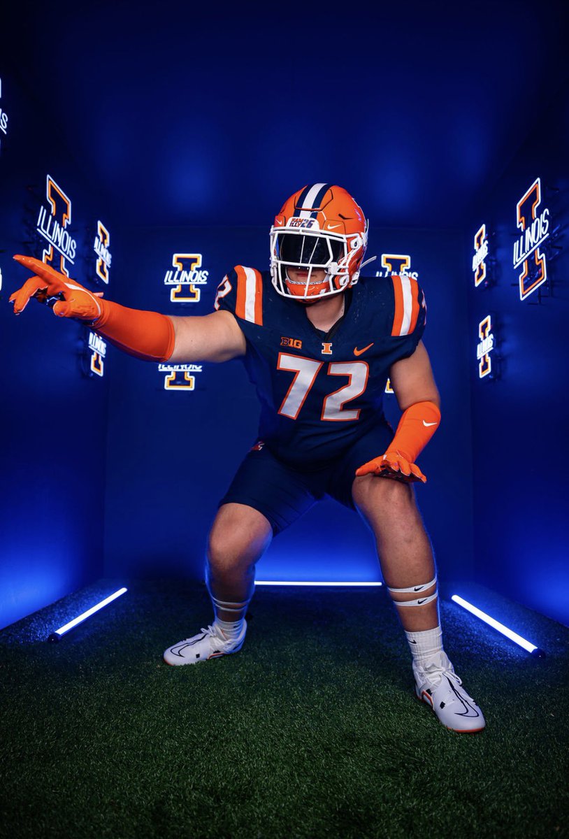 ThomannCasey's tweet image. Had a great weekend being home!!
🔷🔶🏠
@IlliniFootball @BretBielema @Coach_BMiller