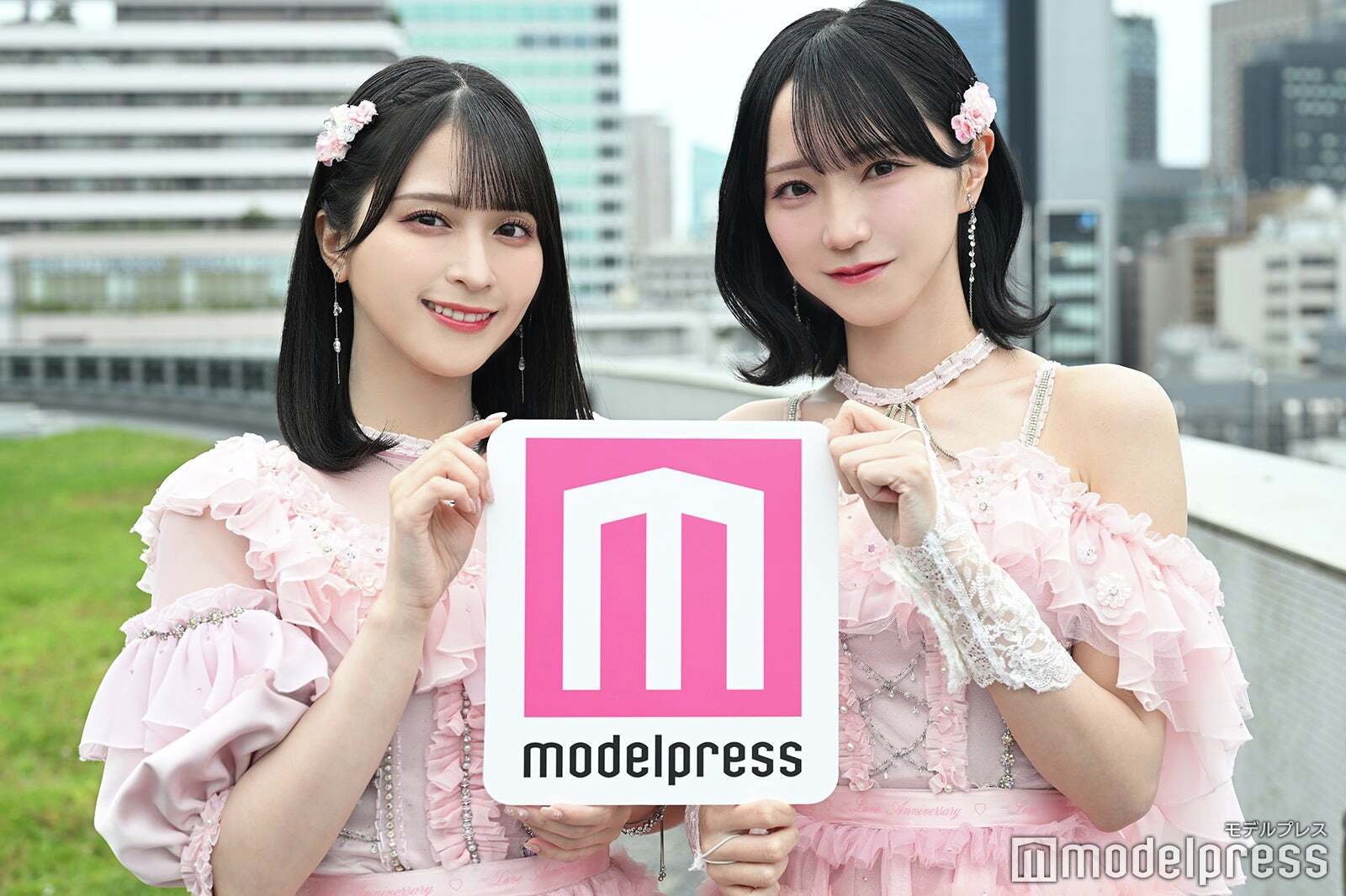 当選品♪ ＝LOVE いかりんぐ 佐々木舞香&野口衣織 W直筆サイン