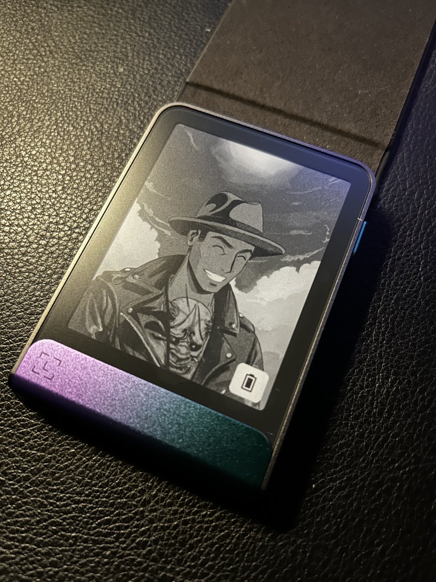 Kaleve_'s tweet image. I'm ready for Solana Summer ☀️
This limited edition by @Ledger + @solana looks incredible!
WAO