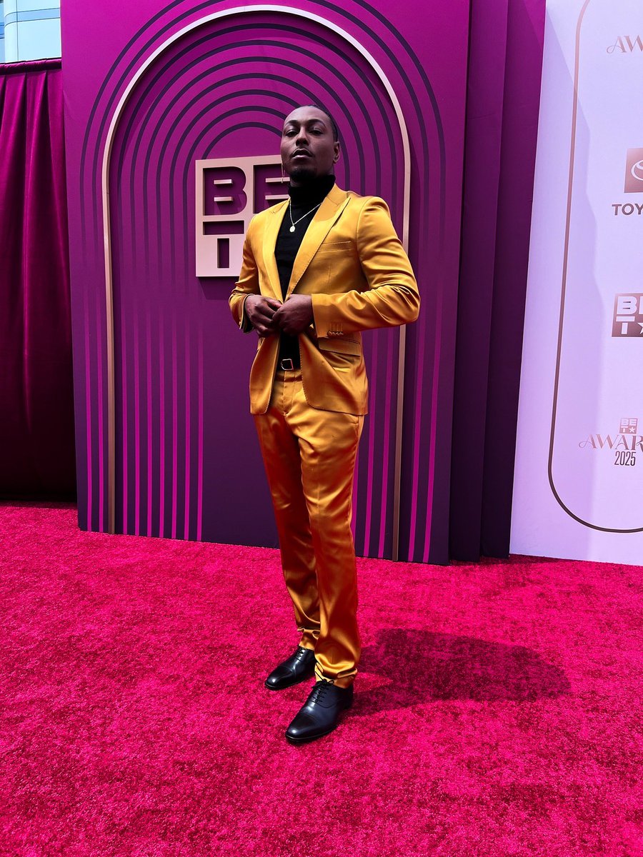 terrellgrice's tweet image. 💛 #BETAwards2025