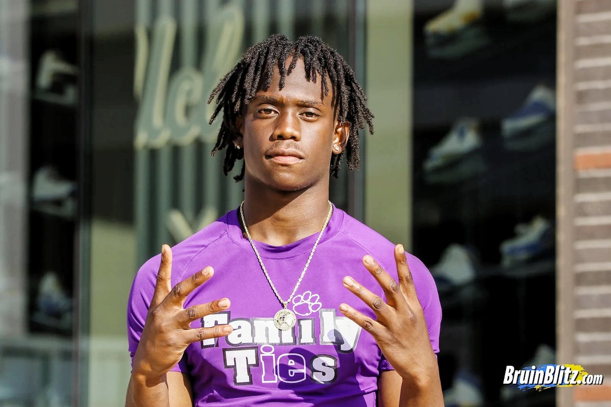 Dave Keefer (@davekeefer) on Twitter photo DB Joshua Mensah (Rancho Cucamonga) discusses surprise commitment to UCLA:
Click here: bit.ly/3FynOci
Following his decision, Joshua spoke about his commitment and walked through how it all came together.
<a href="/joshua5mensah/">Joshua Mensah 3⭐️</a> <a href="/RCHSCougarsFB/">RCHS Football</a> <a href="/rbourneII/">Robert Bourne II</a> <a href="/ArmondSr/">ArmondSr</a> <a href="/D_DUBB9/">Darrell Wilson Jr</a> DB Joshua Mensah (Rancho Cucamonga) discusses surprise commitment to UCLA:
Click here: bit.ly/3FynOci
Following his decision, Joshua spoke about his commitment and walked through how it all came together.
<a href="/joshua5mensah/">Joshua Mensah 3⭐️</a> <a href="/RCHSCougarsFB/">RCHS Football</a> <a href="/rbourneII/">Robert Bourne II</a> <a href="/ArmondSr/">ArmondSr</a> <a href="/D_DUBB9/">Darrell Wilson Jr</a>