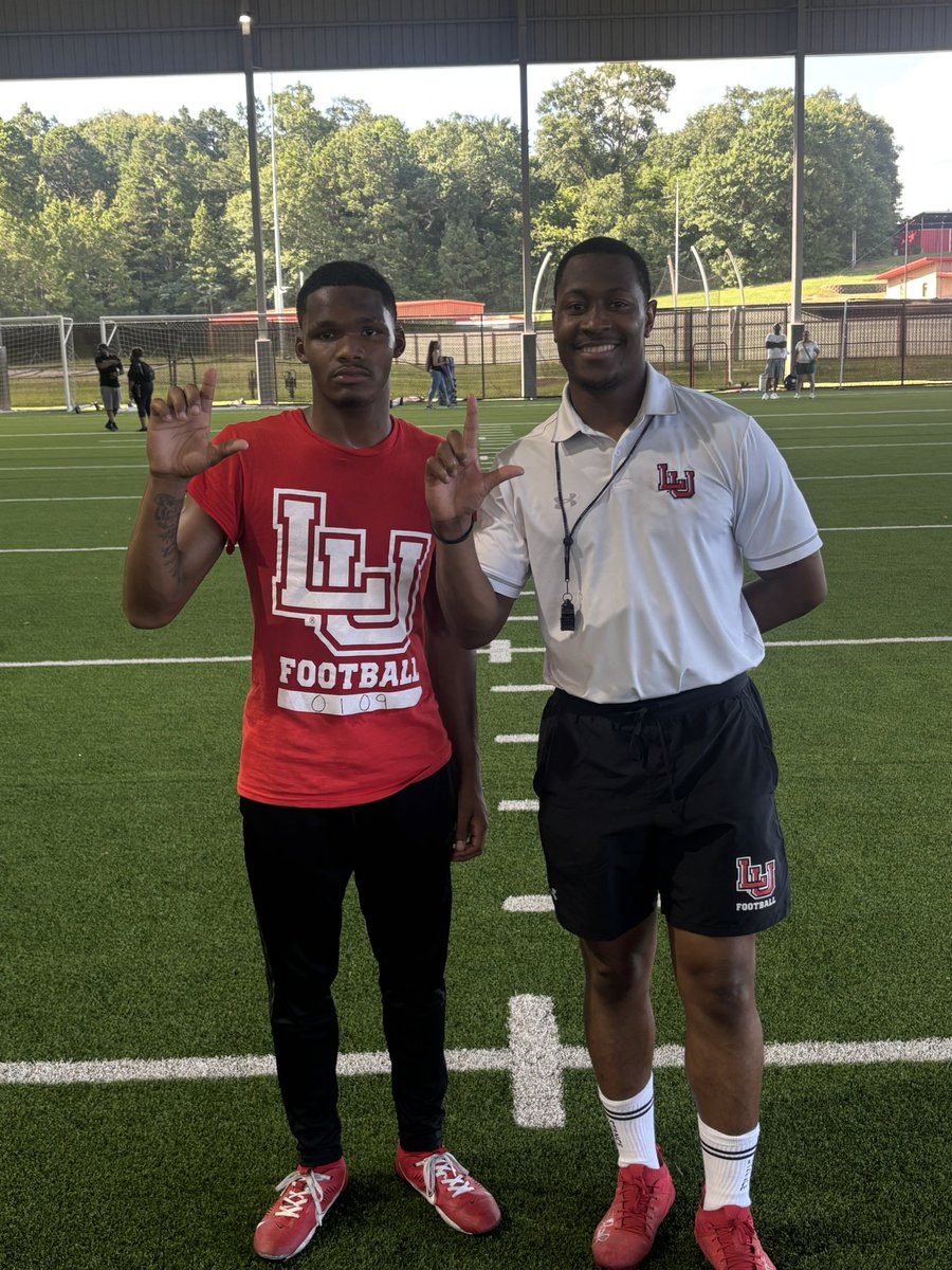 Aidyn Green (@greenaidyn) on Twitter photo Great time at the <a href="/LamarFootball/">Lamar University Football</a> camp! I appreciate <a href="/Coach_Mitch2/">Semaj Mitchell</a> <a href="/_CoachDiaz/">Coach Jacob Diaz 🇨🇺 🇲🇽</a> for helping me work on my craft. Great time at the <a href="/LamarFootball/">Lamar University Football</a> camp! I appreciate <a href="/Coach_Mitch2/">Semaj Mitchell</a> <a href="/_CoachDiaz/">Coach Jacob Diaz 🇨🇺 🇲🇽</a> for helping me work on my craft.