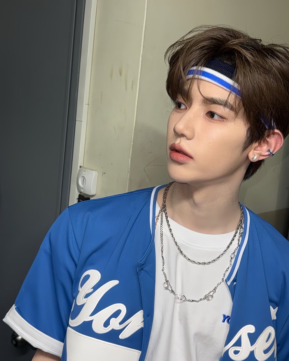 ZHANG HAO CHINA (@zhanghaobar0725) on Twitter photo 250610 <a href="/ZB1_official/">ZEROBASEONE</a> Ins Update | 📷
💙💙💙
Ins🔗:instagram.com/p/DKtEXeuJQVQ/…
#ZHANGHAO #ジャンハオ #장하오
#章昊 #จางฮ่าว
#ZEROBASEONE #ZB1 #ゼベワン
#제로배이스원 #제베원 250610 <a href="/ZB1_official/">ZEROBASEONE</a> Ins Update | 📷
💙💙💙
Ins🔗:instagram.com/p/DKtEXeuJQVQ/…
#ZHANGHAO #ジャンハオ #장하오
#章昊 #จางฮ่าว
#ZEROBASEONE #ZB1 #ゼベワン
#제로배이스원 #제베원