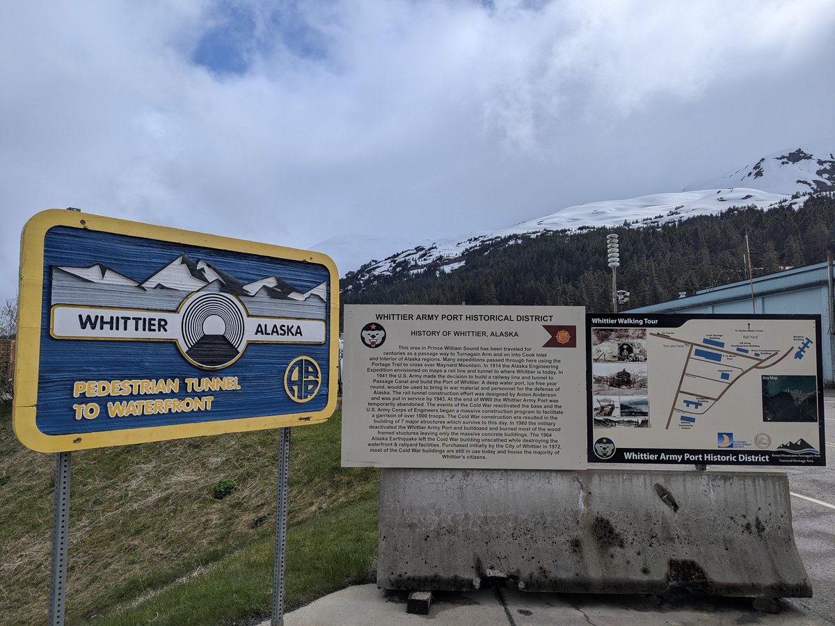 Dari russia dijual ke amerika semeter $1 
( Tahun semono )