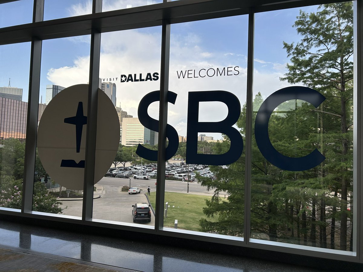 JasonALowe's tweet photo. Great day at the Southern Baptist Convention. https://t.co/r0F0hZwytD