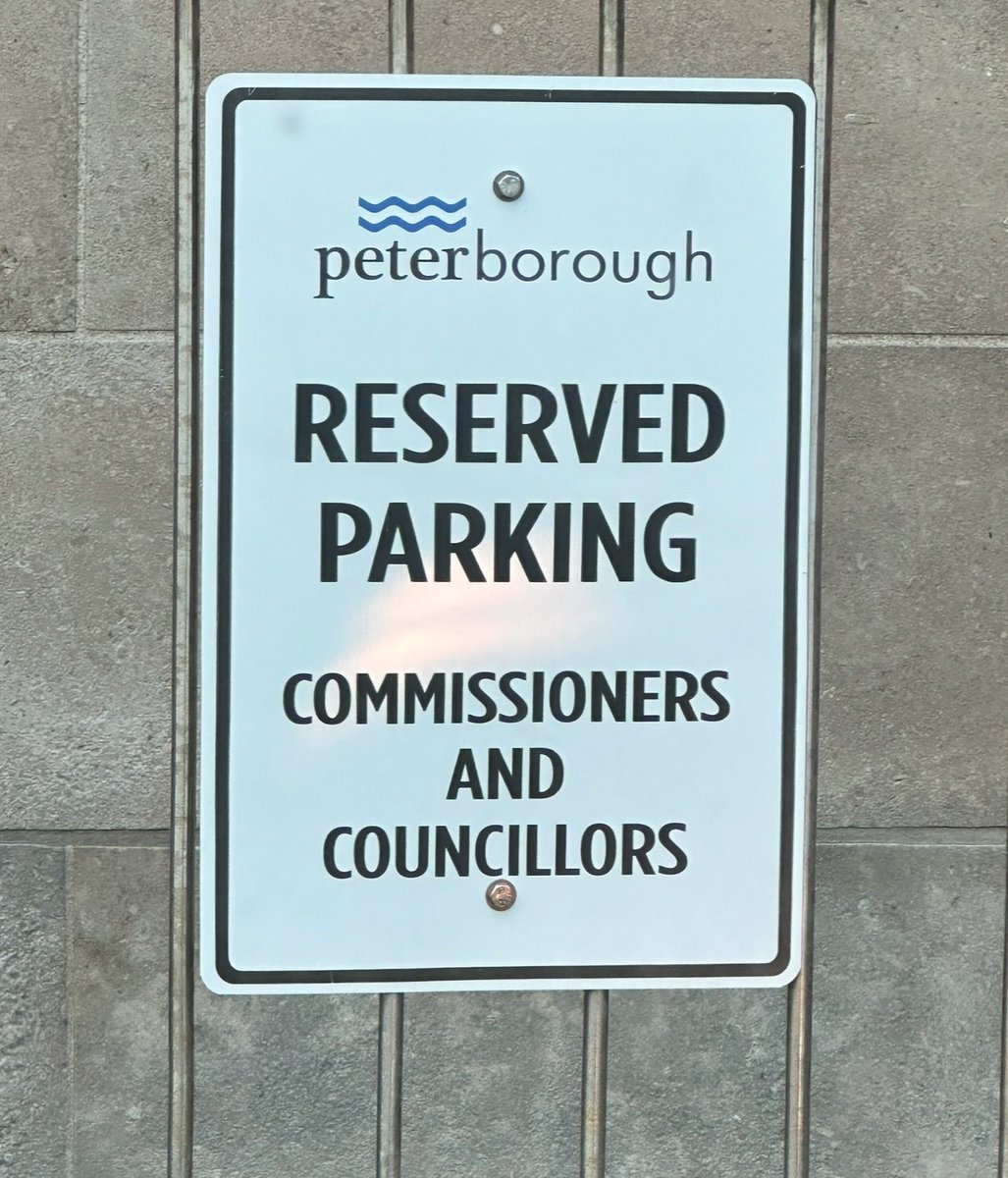 alexbierk's tweet photo. Never felt scared to park here! #integrity https://t.co/YdOiuRrGxv