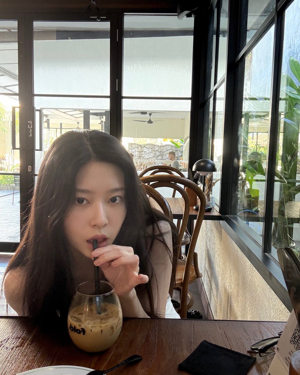 Kim Minju Updates tweet media