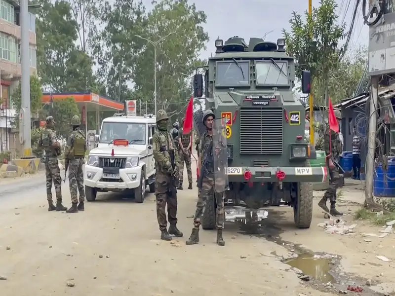 Bikash Singh (@bikash_et) on Twitter photo Arrested Arambai leader ex-cop, sacked in March: Manipur Police <a href="/ETPolitics/">ET Politics</a>
economictimes.indiatimes.com/news/india/arr…
Download Economic Times App to stay updated with Business News - etapp.onelink.me/tOvY/135dde21 Arrested Arambai leader ex-cop, sacked in March: Manipur Police <a href="/ETPolitics/">ET Politics</a>
economictimes.indiatimes.com/news/india/arr…
Download Economic Times App to stay updated with Business News - etapp.onelink.me/tOvY/135dde21
