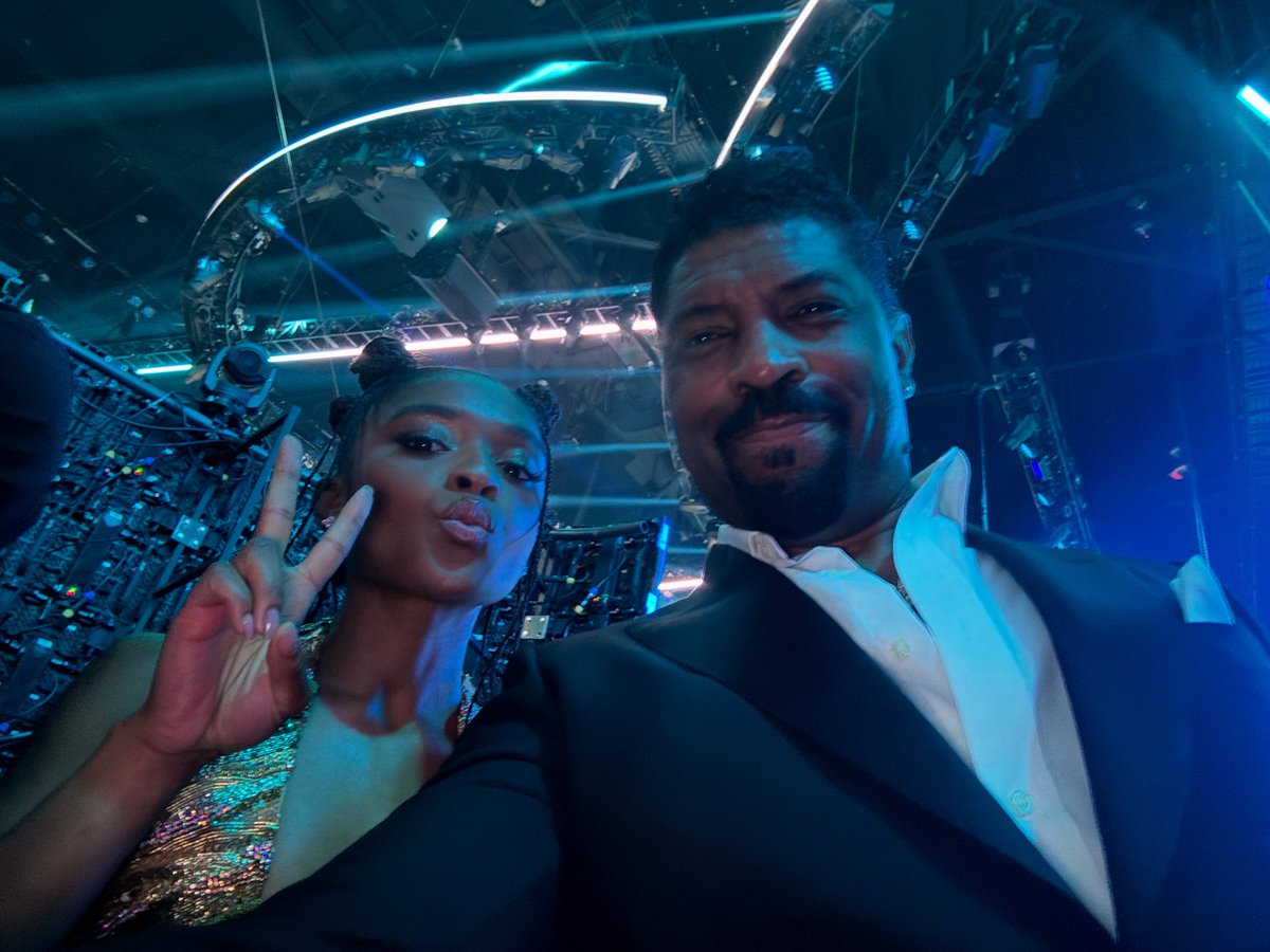 How did <a href="/dominiquethorne/">dominiquethorne</a> and I do? @bet <a href="/betplus/">BET+</a> #betawards25