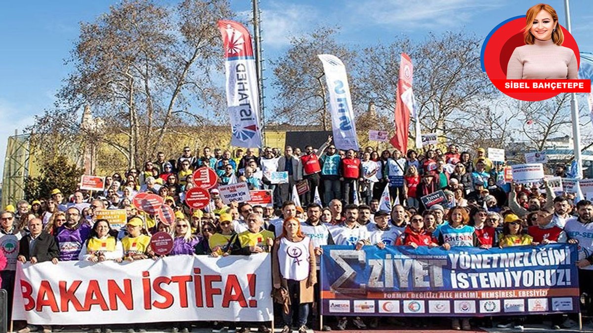 BirGun_Gazetesi's tweet photo. ASM’lerde kaos arttı

Hekimlerin ‘eziyet yönetmeliği’ olarak nitelendirdiği Aile Hekimliği Sözleşme ve Ödeme Yönetmeliği’nin üzerinden 6 ay geçti. Meslek örgütleri ‘‘Ebe, hekim ve hemşirelere yine bir maaş kesintisi kapıda” diyor 
https://t.co/L7bKjTCETB https://t.co/ltorfgFWFk