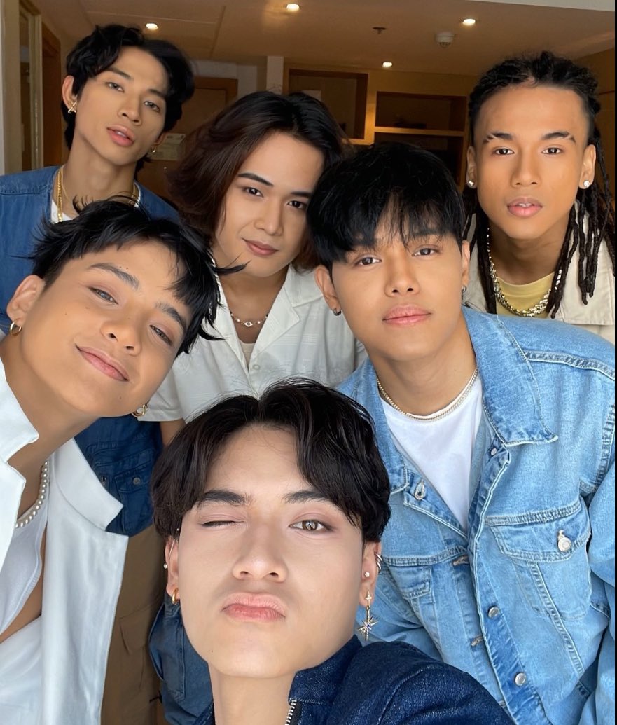 <a href="/WatsonsPH/">Watsons Philippines</a> WATSONS, please Include these well-moisturized MEN, puhleaase! <a href="/Official_ALAMAT/">ALAMAT ᜀᜎᜋᜆ᜔ 🇵🇭</a>